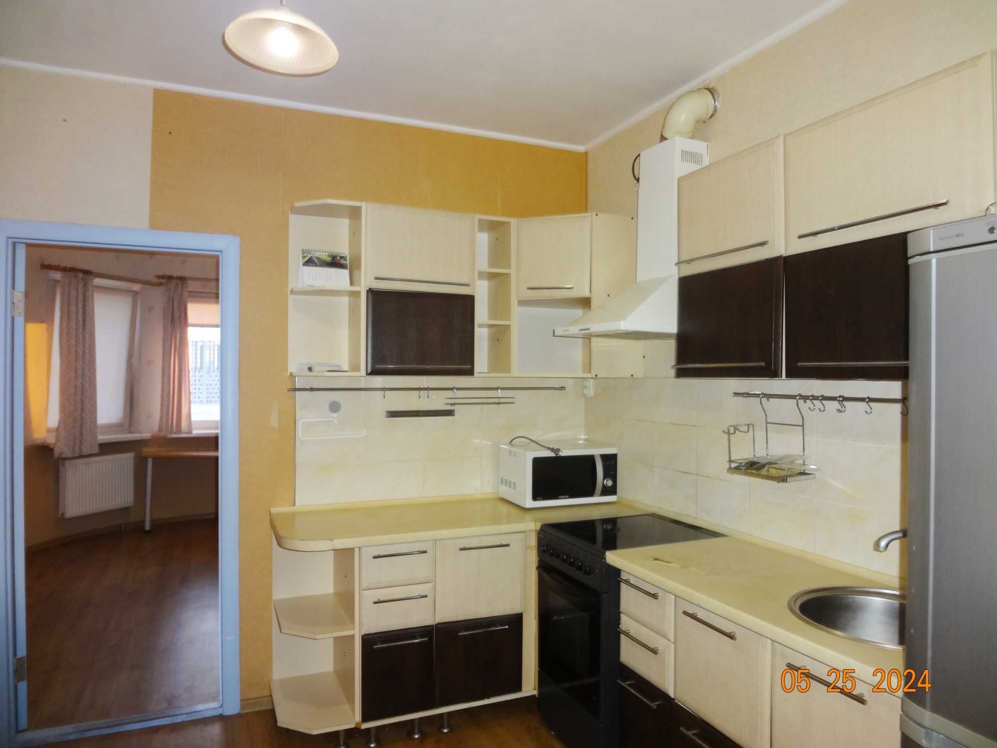 Продаж 2-кімнатної квартири 57 м²