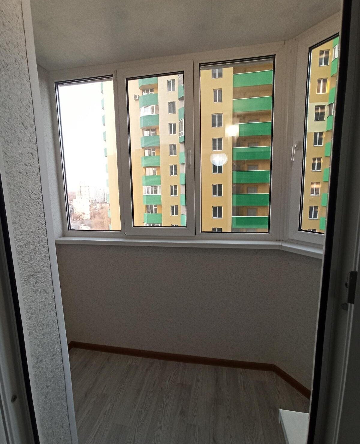 Продаж 2-кімнатної квартири 65 м²