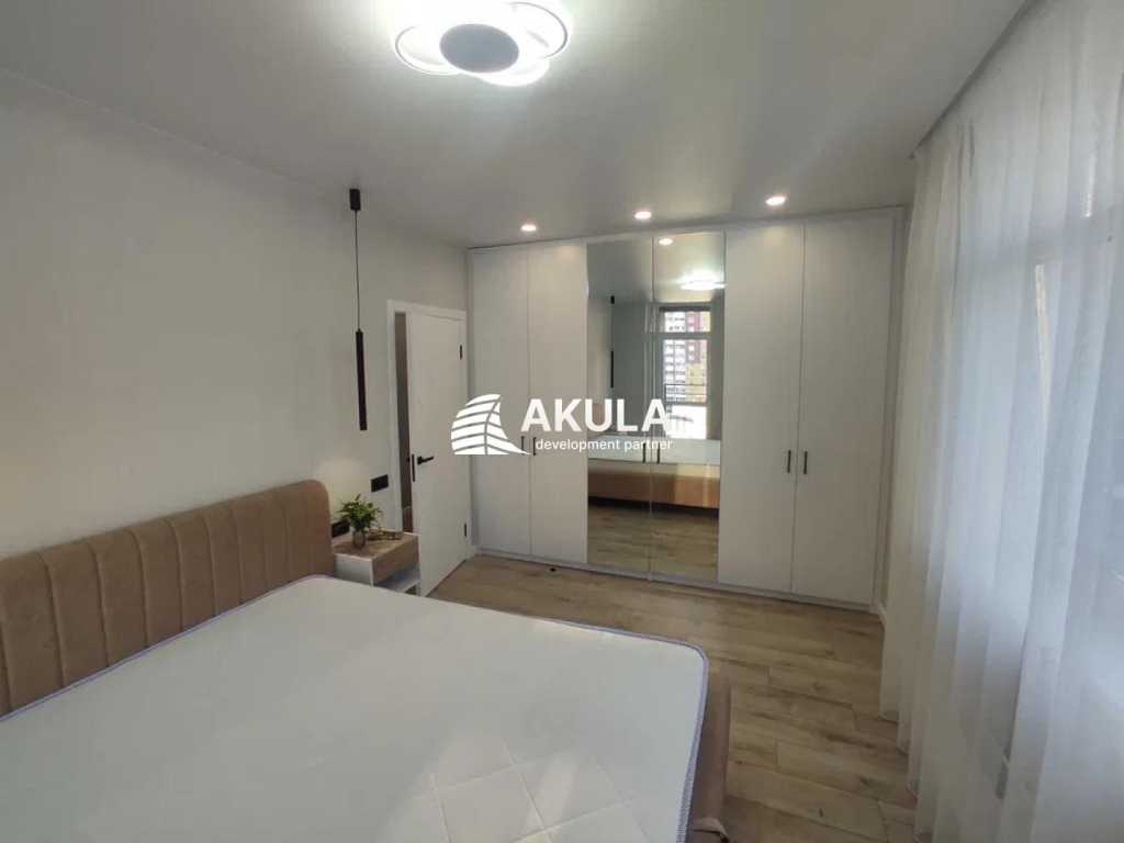 Продажа 2-комнатной квартиры 70 м², Александра Олеся ул.