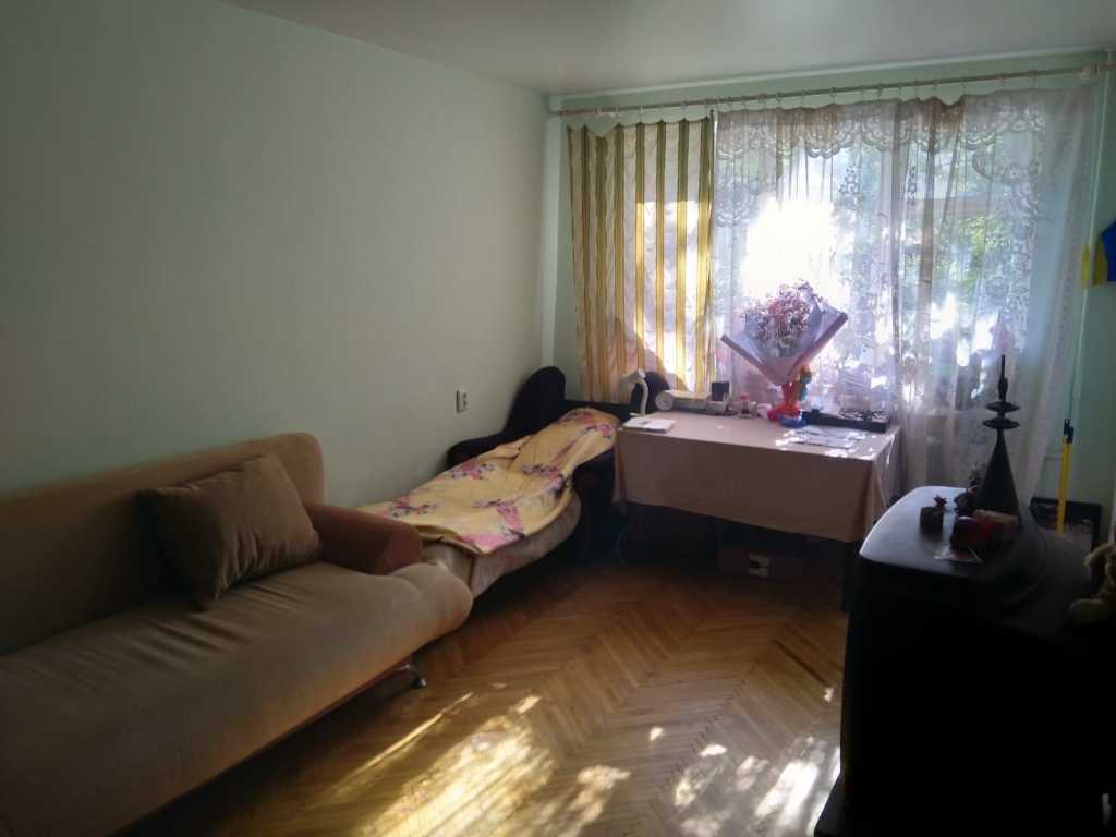 Продаж 1-кімнатної квартири 32 м², Краснопільська вул., 3А