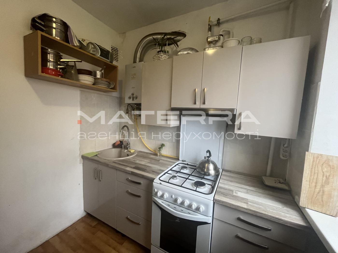 Продаж 2-кімнатної квартири 41.7 м²