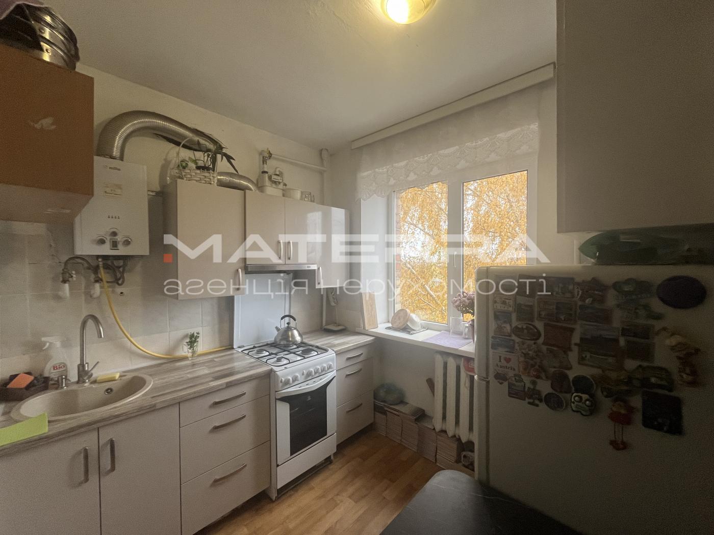 Продаж 2-кімнатної квартири 41.7 м²