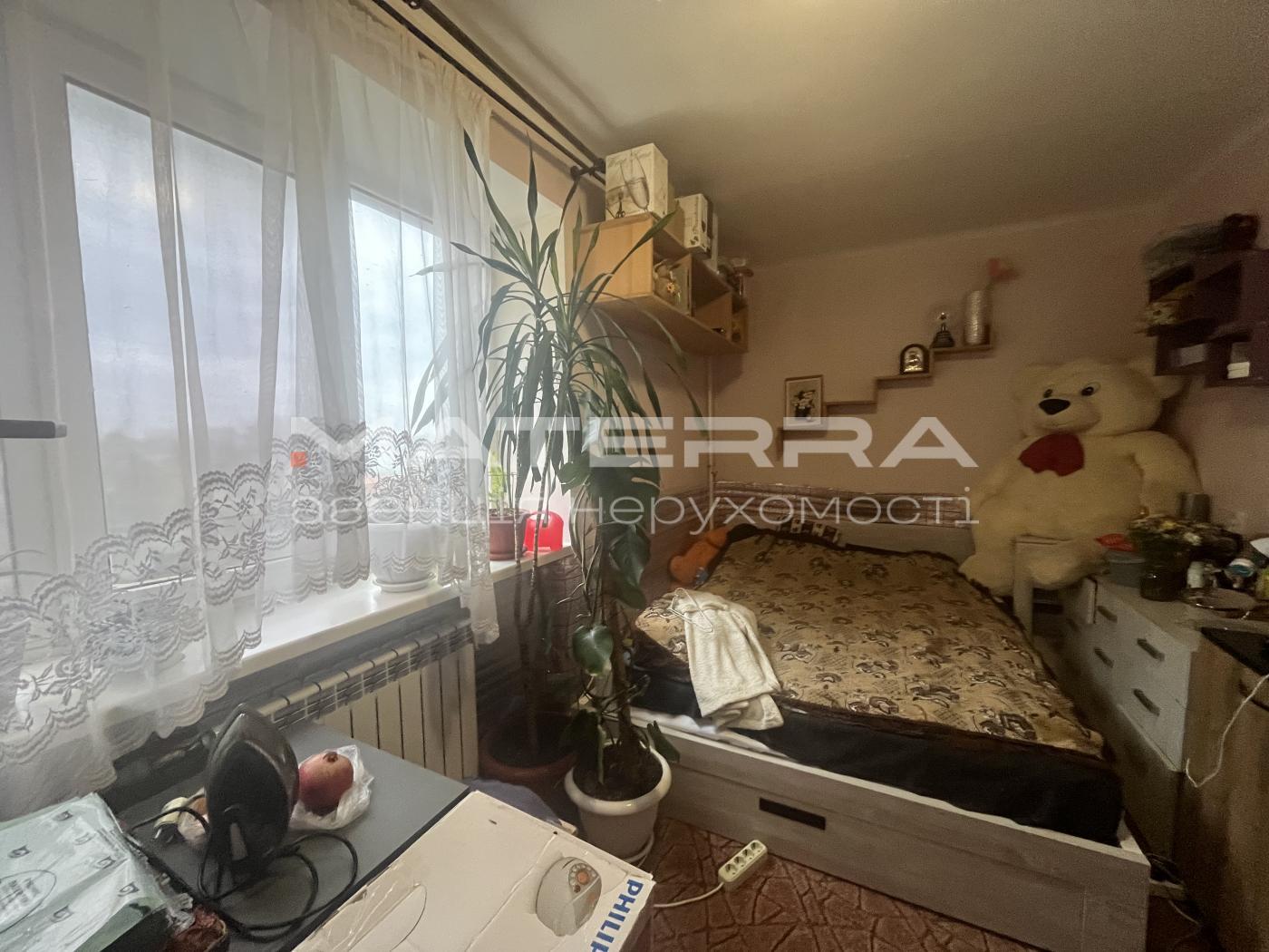 Продаж 2-кімнатної квартири 41.7 м²