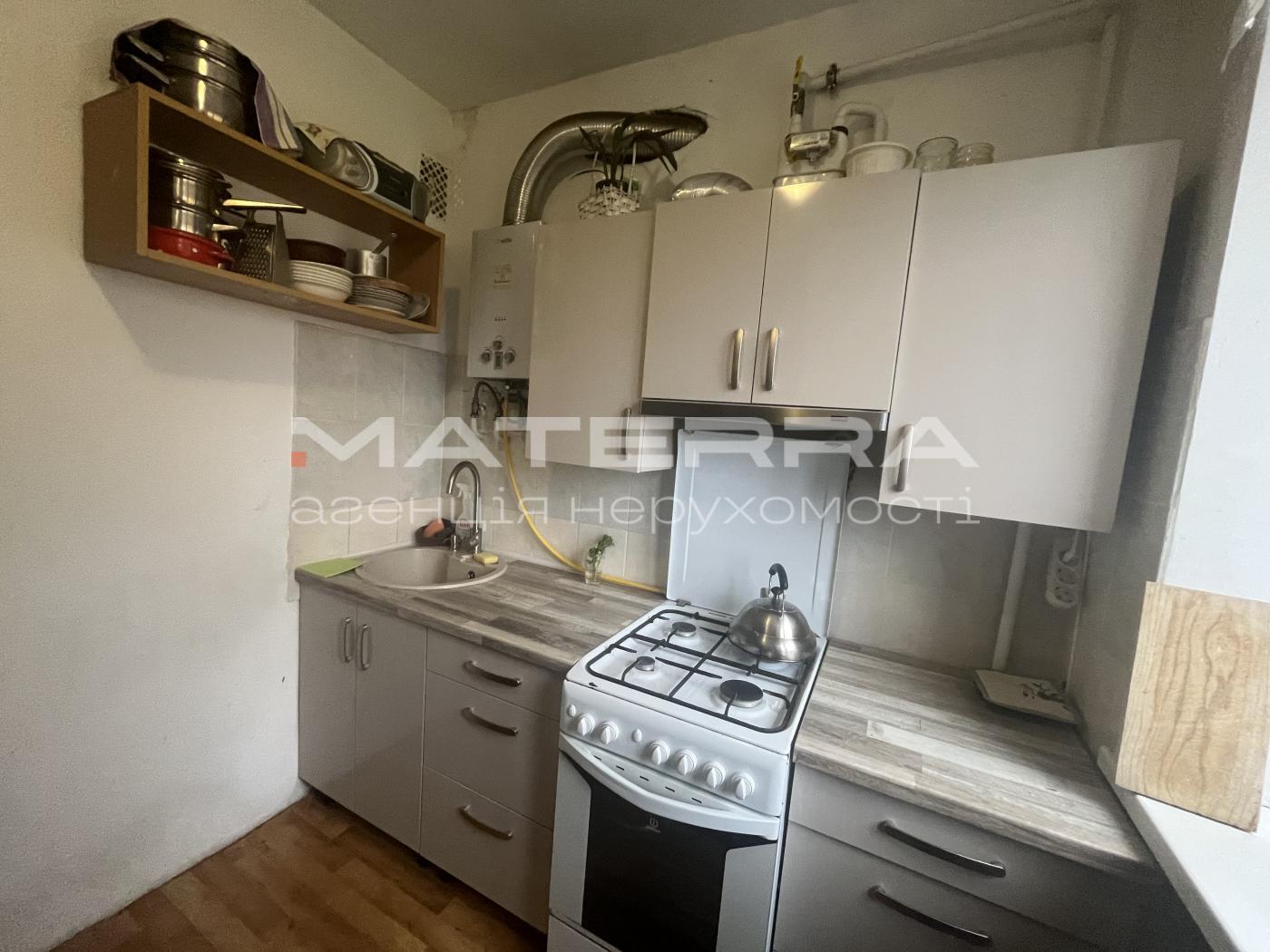Продаж 2-кімнатної квартири 41.7 м²