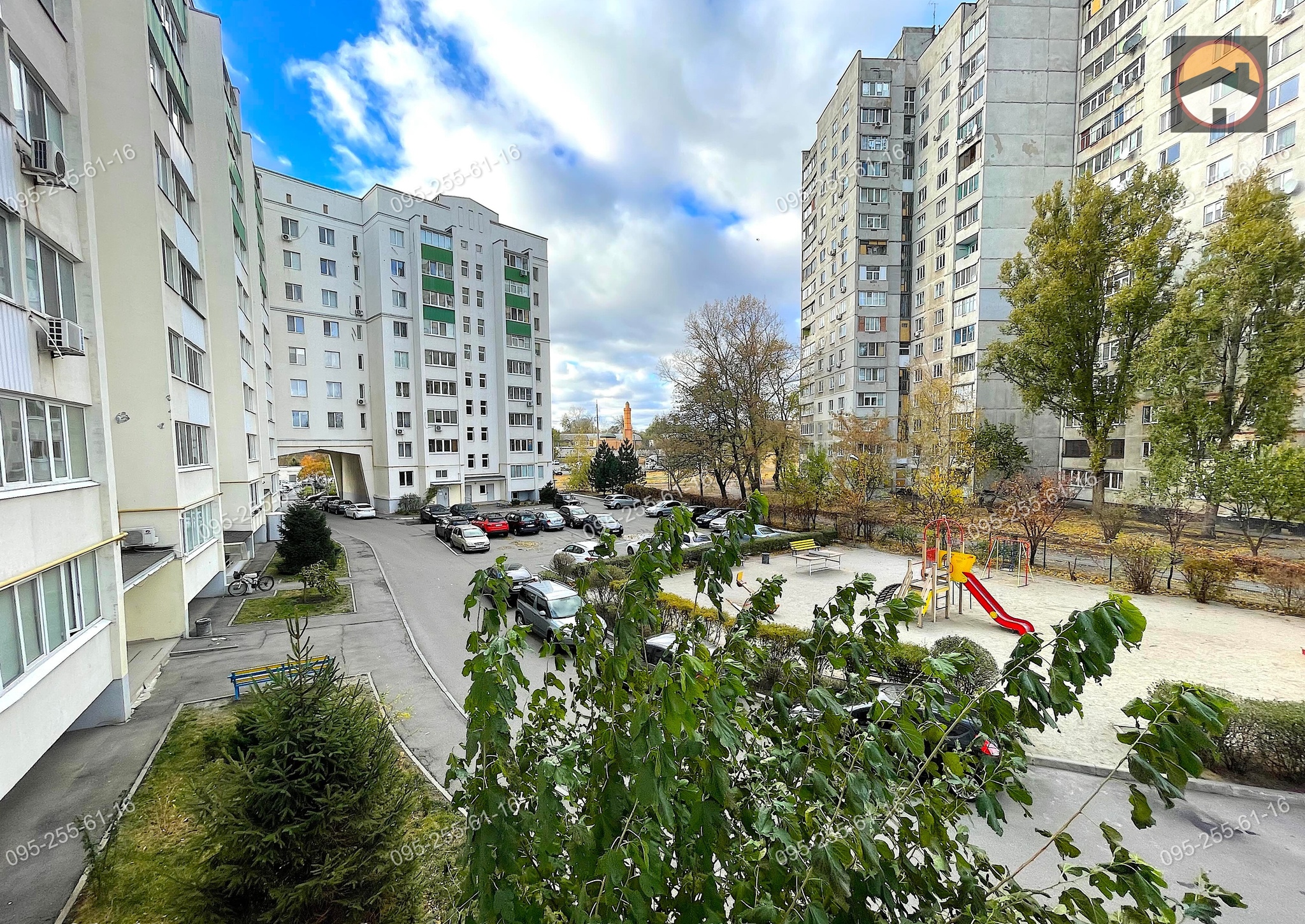 Продажа 3-комнатной квартиры 114 м², Александровский просп., 69Д