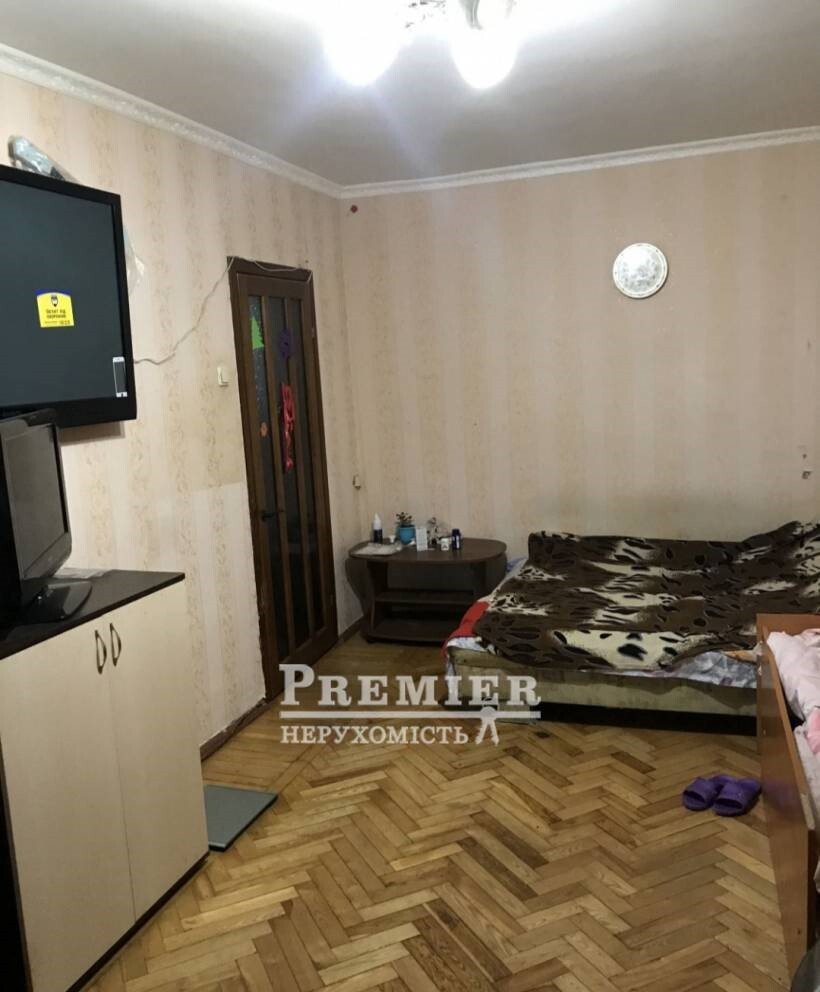 Продаж 1-кімнатної квартири 31 м², Жолио Кюри вул.