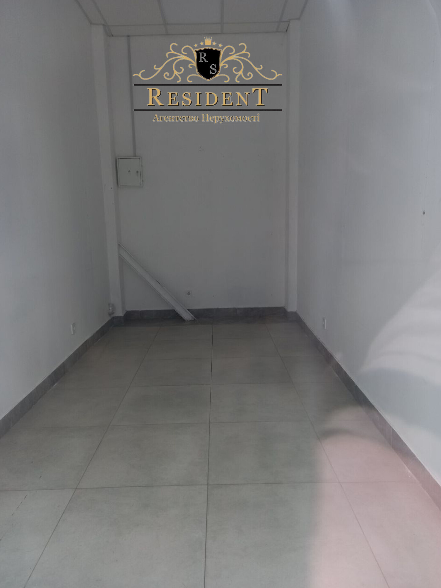 Аренда коммерции 11 м², Парусный пер., 7