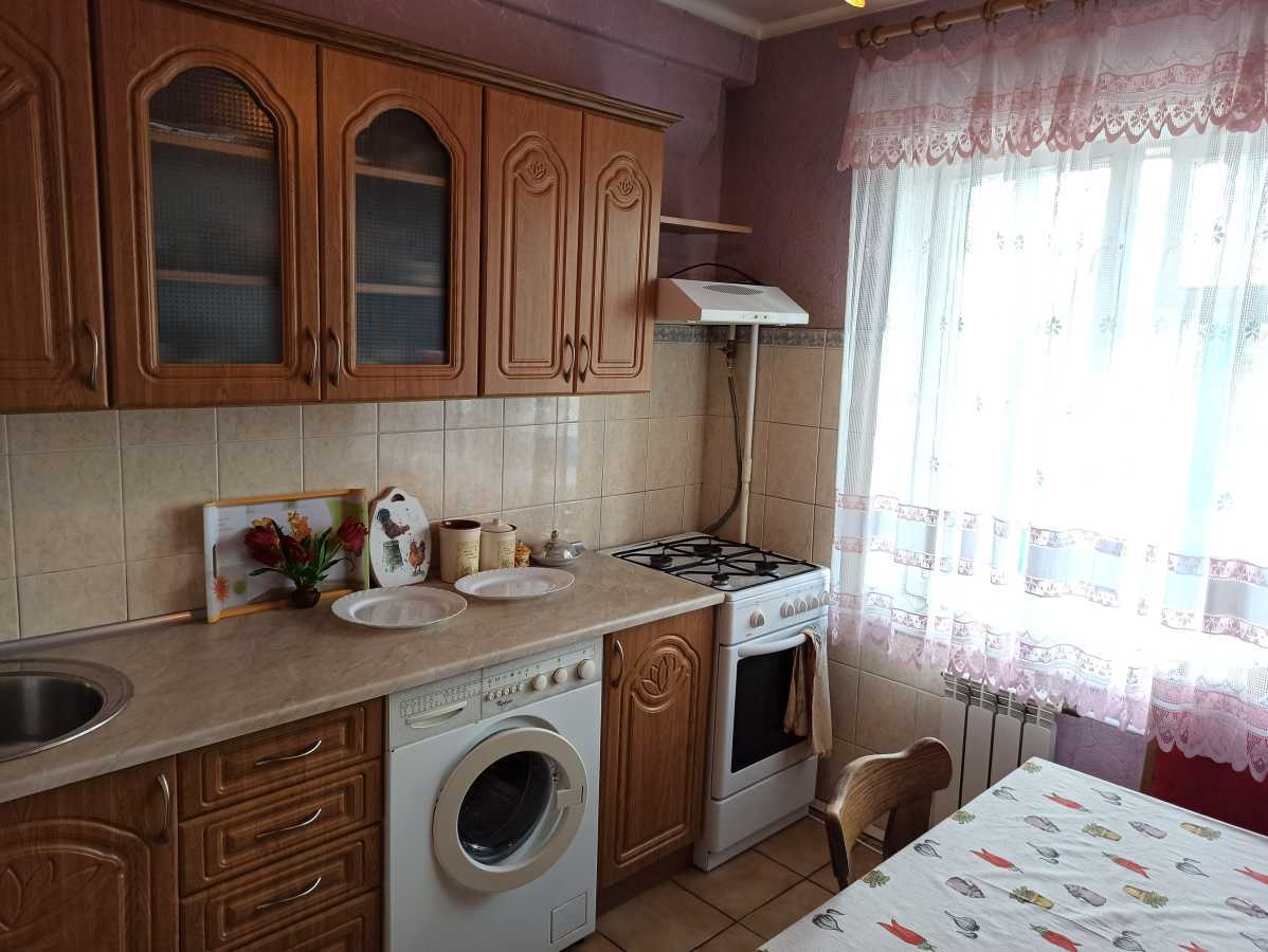 Продаж 2-кімнатної квартири 72 м², Маршала Малиновського вул., 30