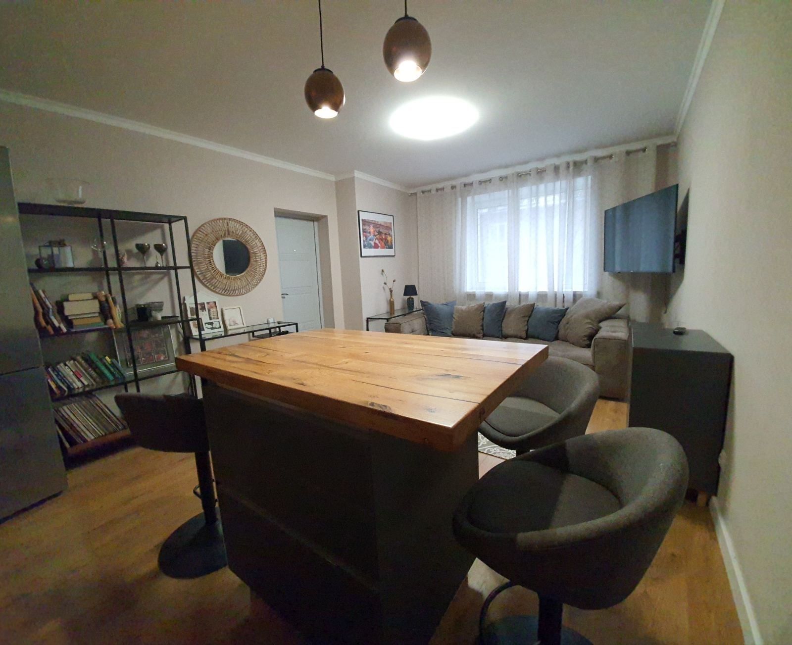 Продажа 3-комнатной квартиры 90 м²