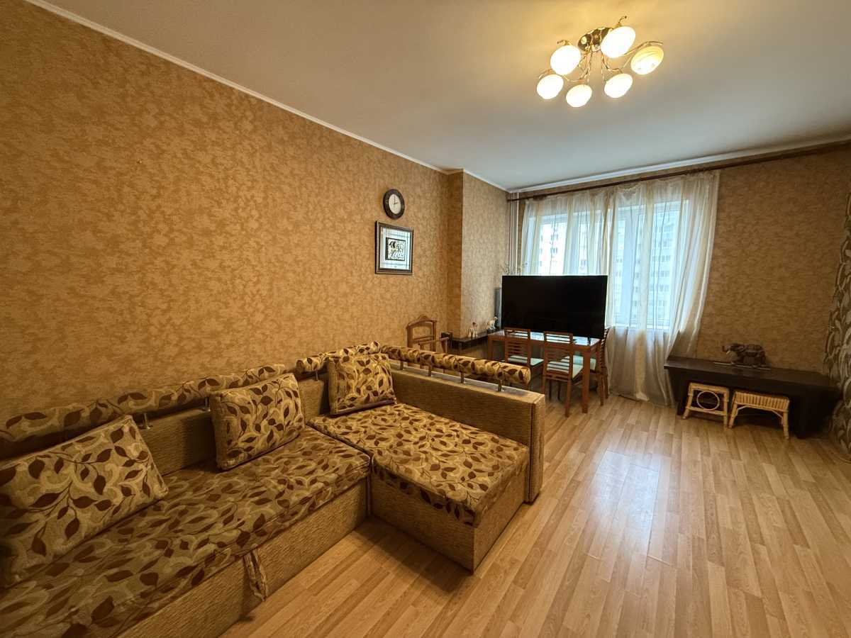 Продажа 2-комнатной квартиры 73 м², Печерская ул.