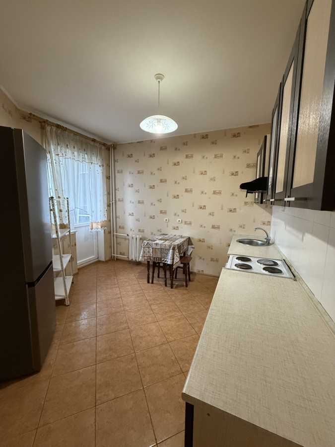 Продажа 2-комнатной квартиры 73 м², Печерская ул.