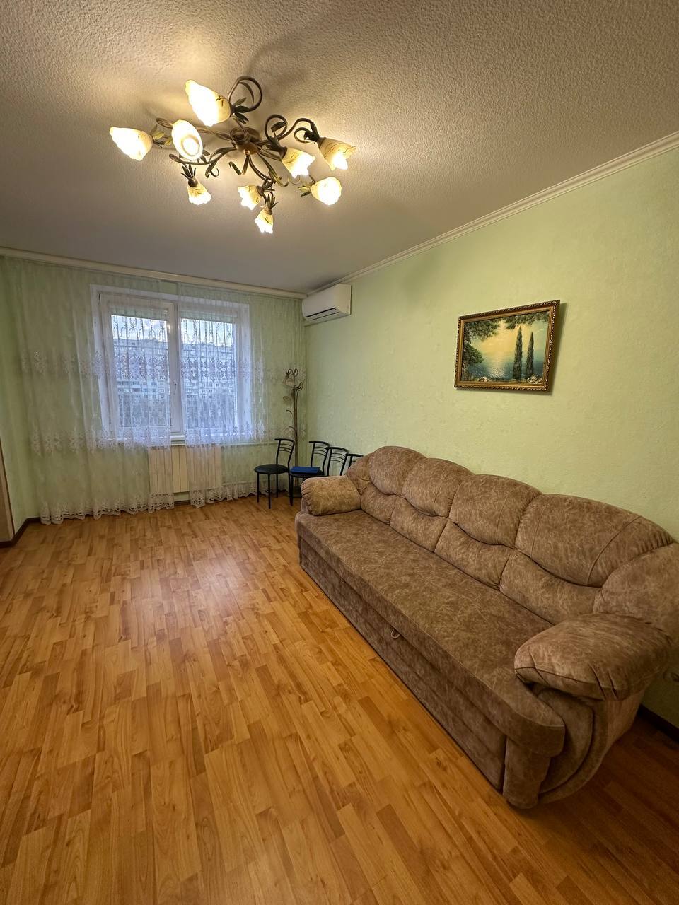 Оренда 3-кімнатної квартири 63.8 м²