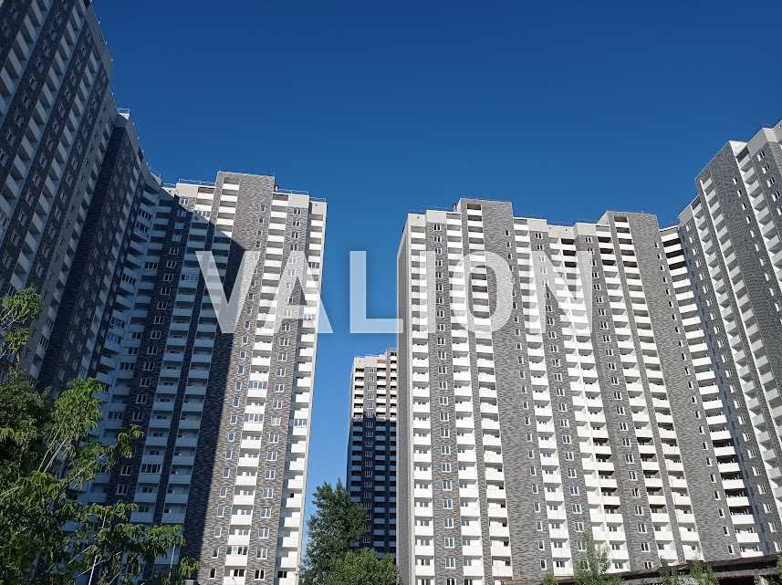 Продаж 3-кімнатної квартири 94 м², Коноплянська вул., 22