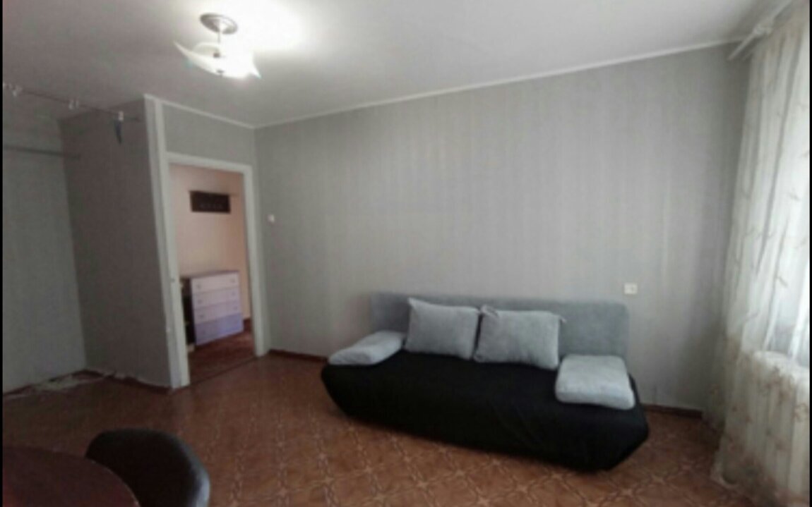 Оренда 3-кімнатної квартири 52 м², Героїв оборони Одеси вул.