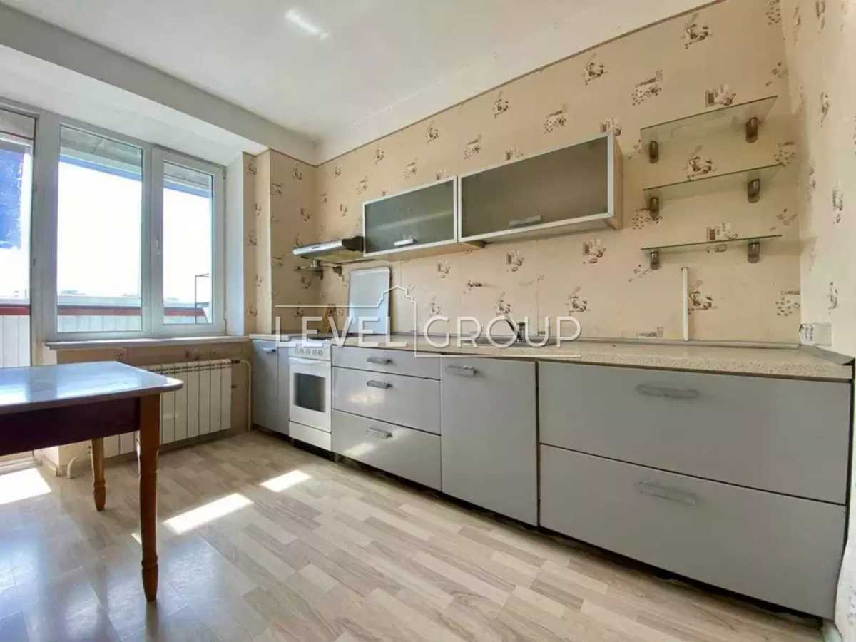 Продажа 2-комнатной квартиры 71 м², Здолбуновская ул., 3Г