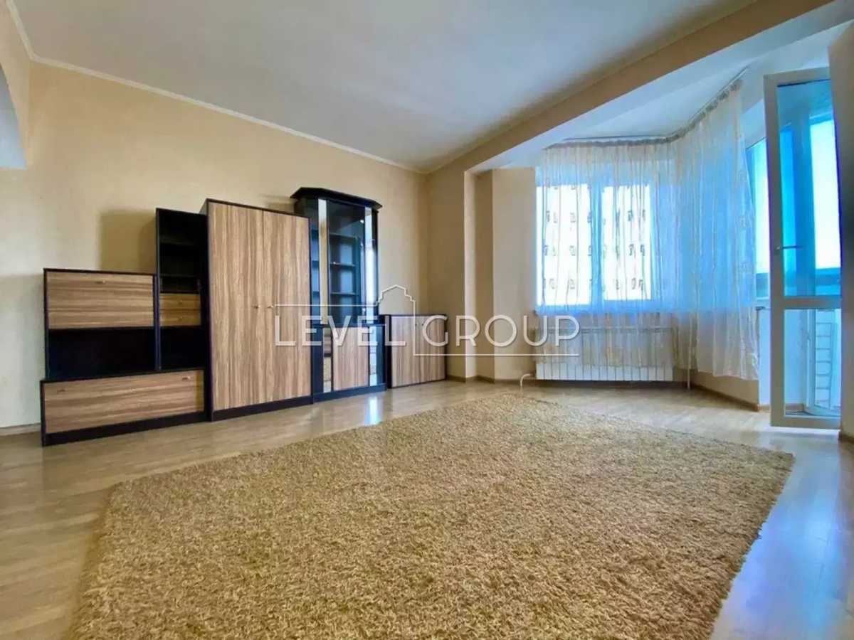 Продажа 2-комнатной квартиры 71 м², Здолбуновская ул., 3Г