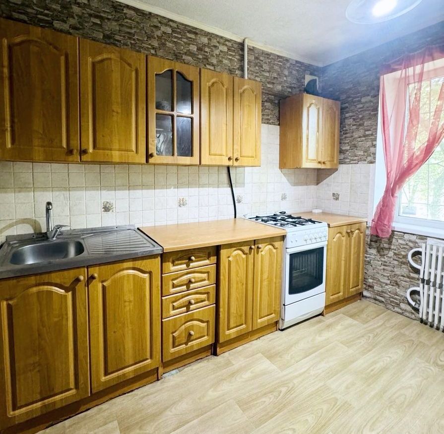 Продаж 2-кімнатної квартири 50 м², Миру просп., 83