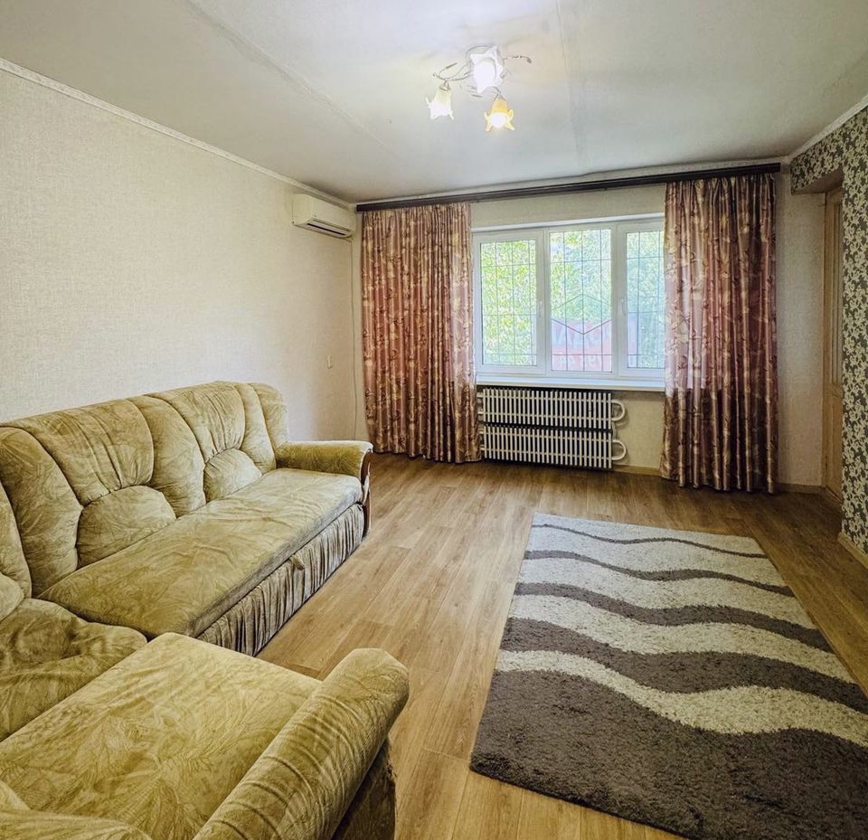 Продаж 2-кімнатної квартири 50 м², Миру просп., 83