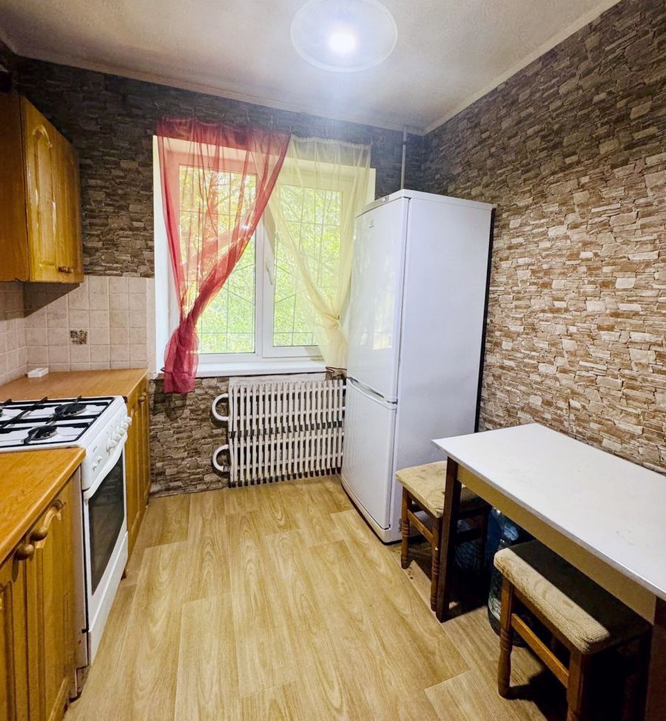 Продаж 2-кімнатної квартири 50 м², Миру просп., 83