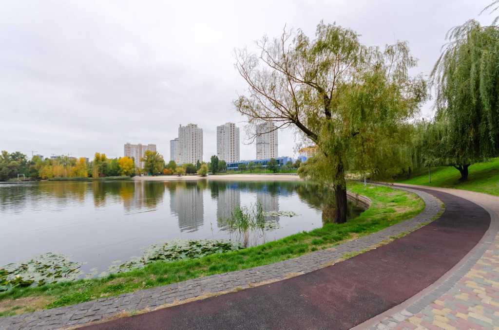 Продажа 2-комнатной квартиры 47 м², Павла Тычины просп., 24