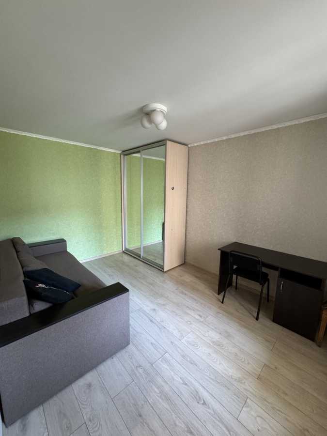 Продаж 4-кімнатної квартири 85.5 м², Котельникова вул., Драгоманова, 20