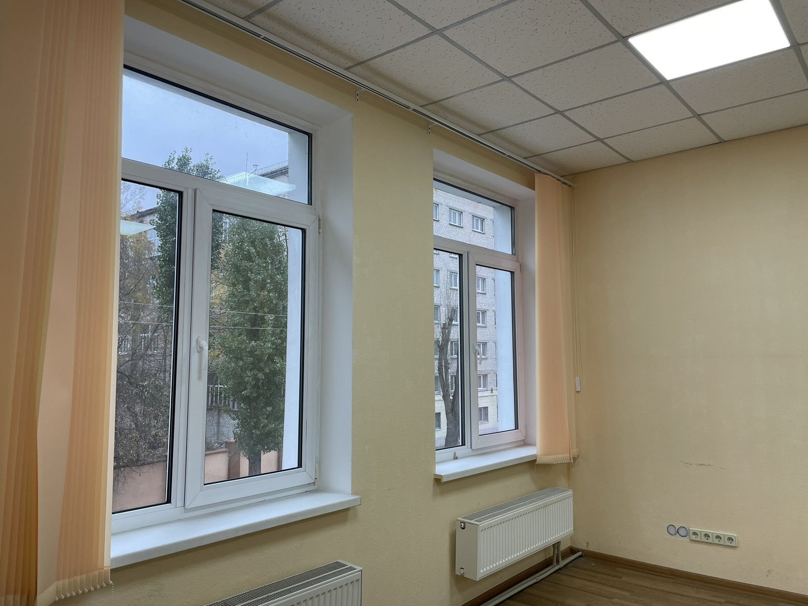 Аренда офиса 46 м², Академика Крымского ул., 4А