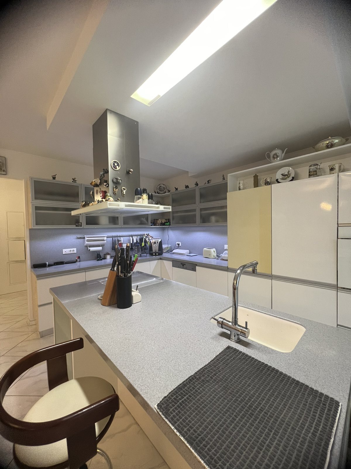 Продажа 2-комнатной квартиры 160 м², Кленовая ул., 2А