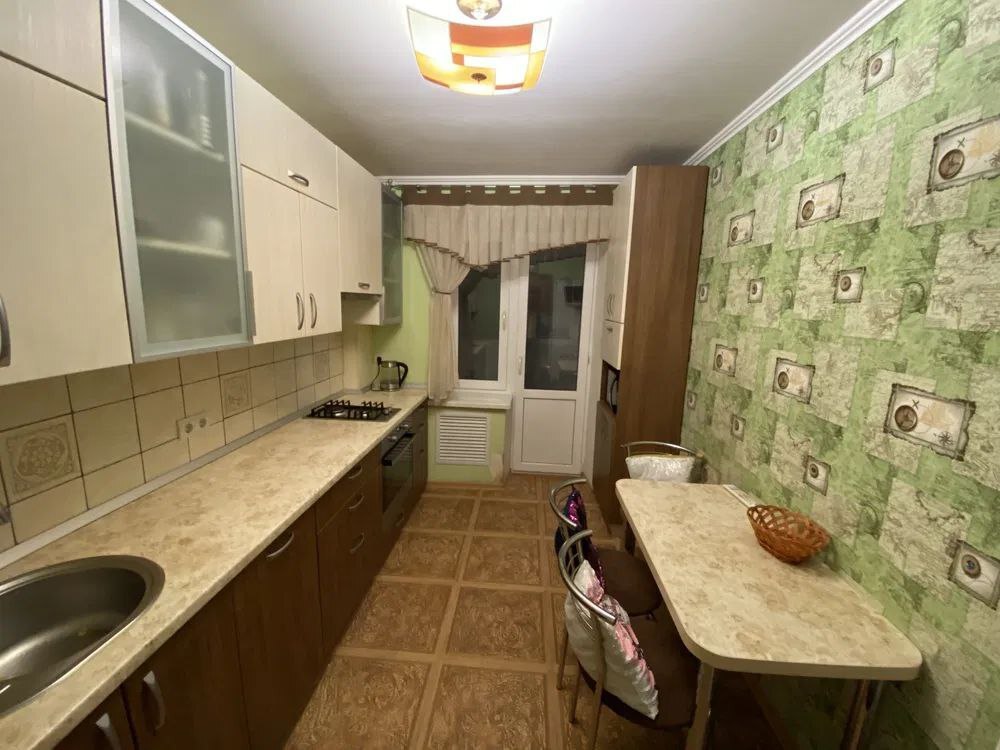 Продажа 2-комнатной квартиры 52 м², Петропавловская ул.