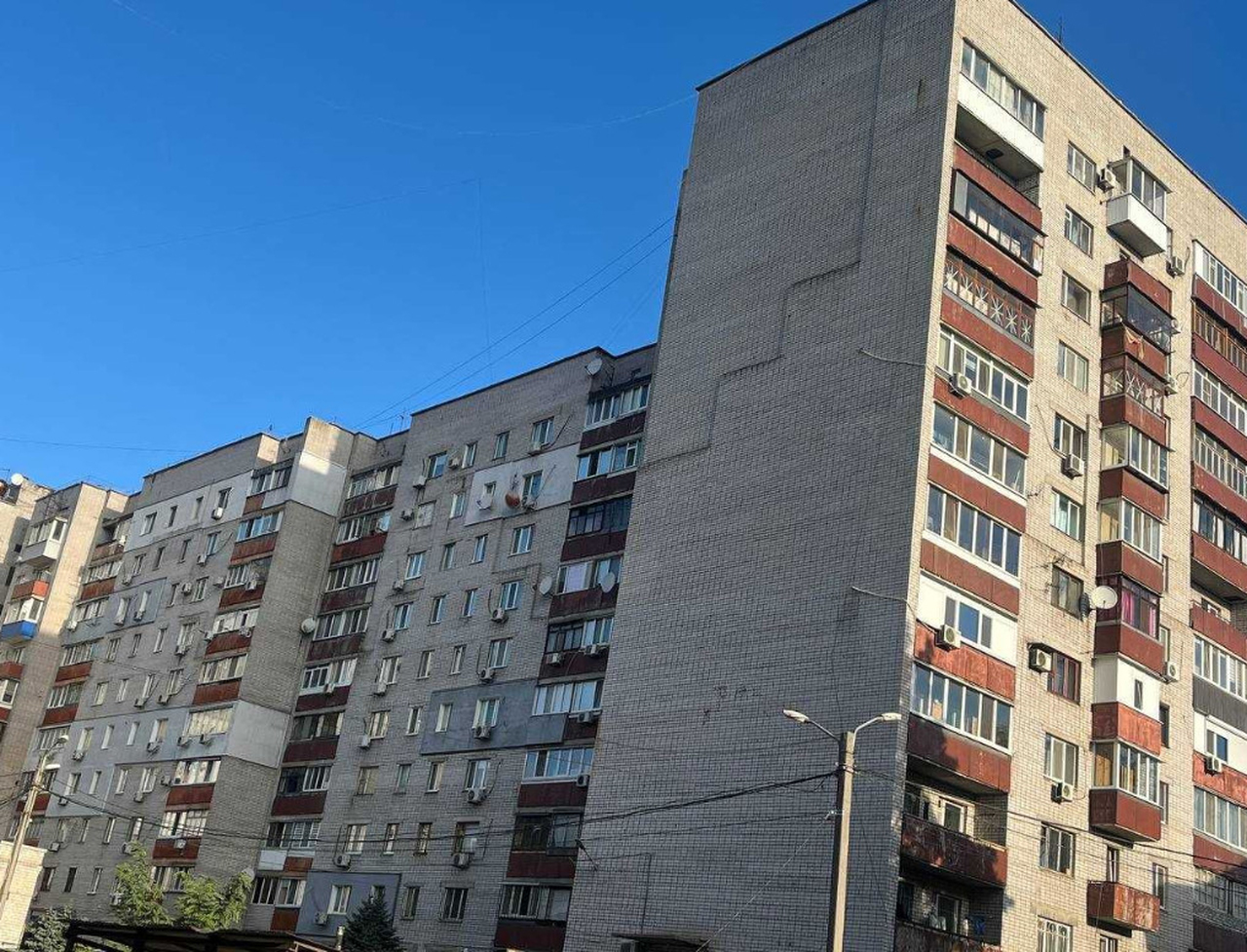 Продажа 3-комнатной квартиры 70 м², Радистов ул., 2