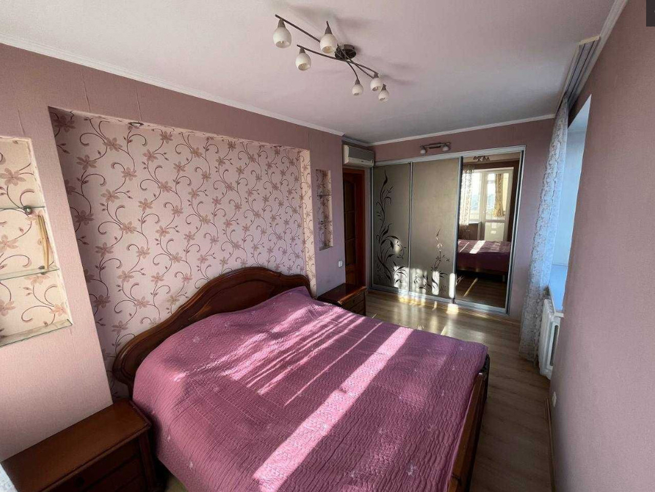 Продажа 3-комнатной квартиры 70 м², Радистов ул., 2