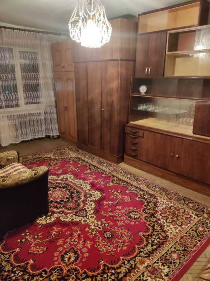 Аренда 1-комнатной квартиры 42 м², Жилянская ул., 72