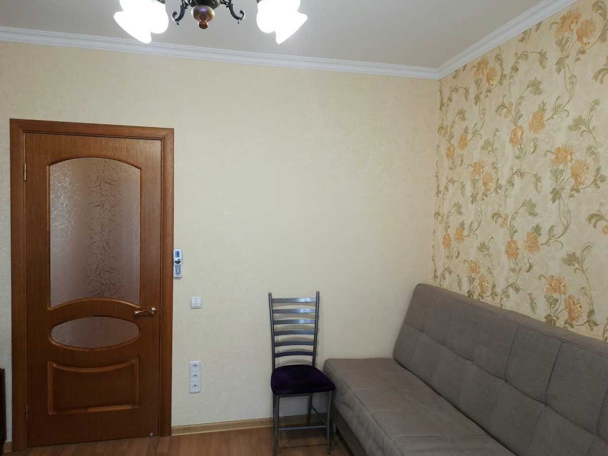 Оренда 3-кімнатної квартири 80 м², Анни Ахматової вул., 8