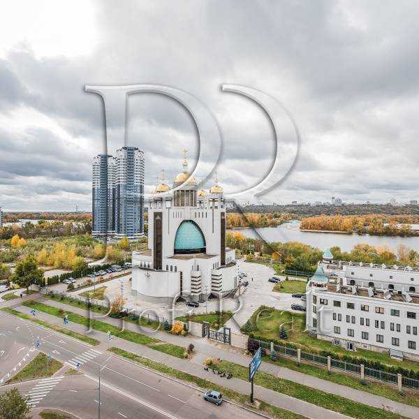 Продажа 3-комнатной квартиры 121 м², Никольско-Слободская ул., 4Д