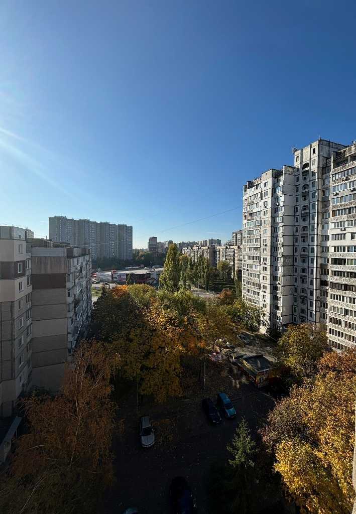 Продаж 2-кімнатної квартири 53 м², Свободи просп., 2