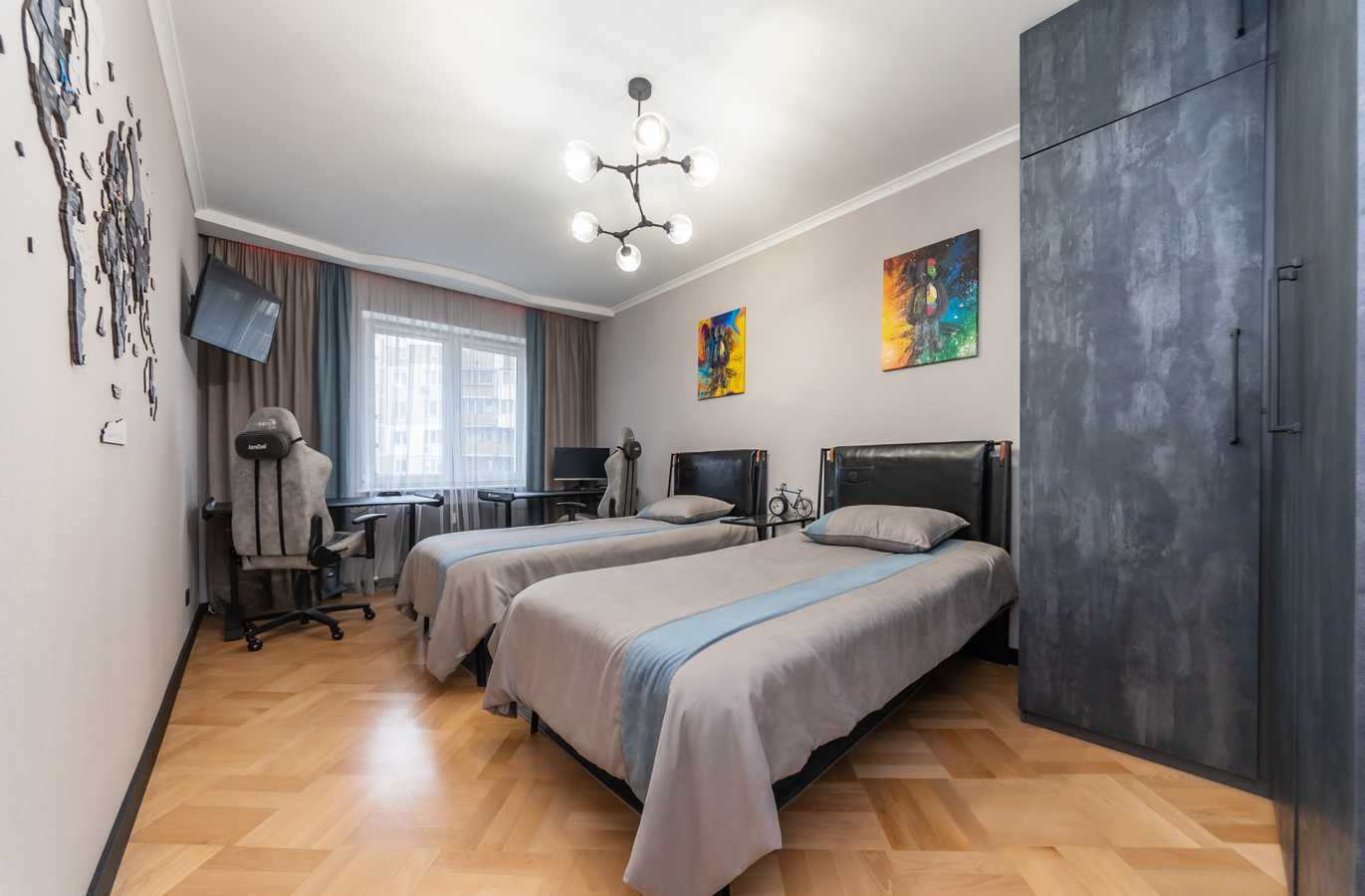 Продажа 3-комнатной квартиры 94 м², Леваневского ул., 9