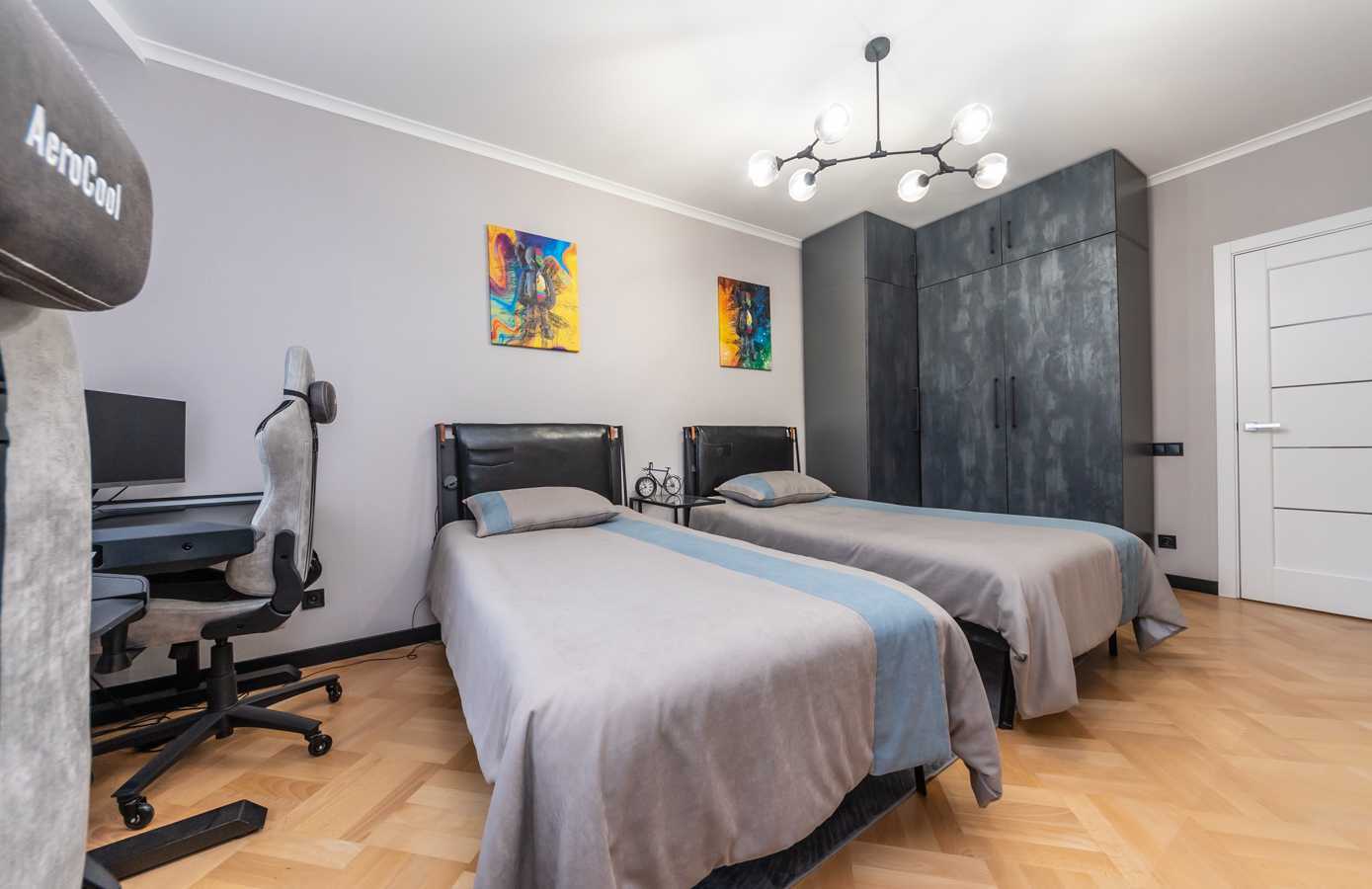 Продажа 3-комнатной квартиры 94 м², Леваневского ул., 9