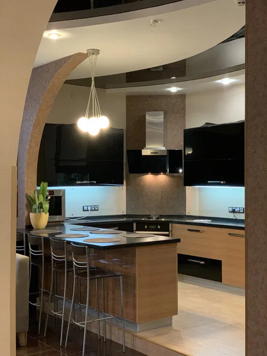 Оренда будинку 400 м², 120-а Садова вул.