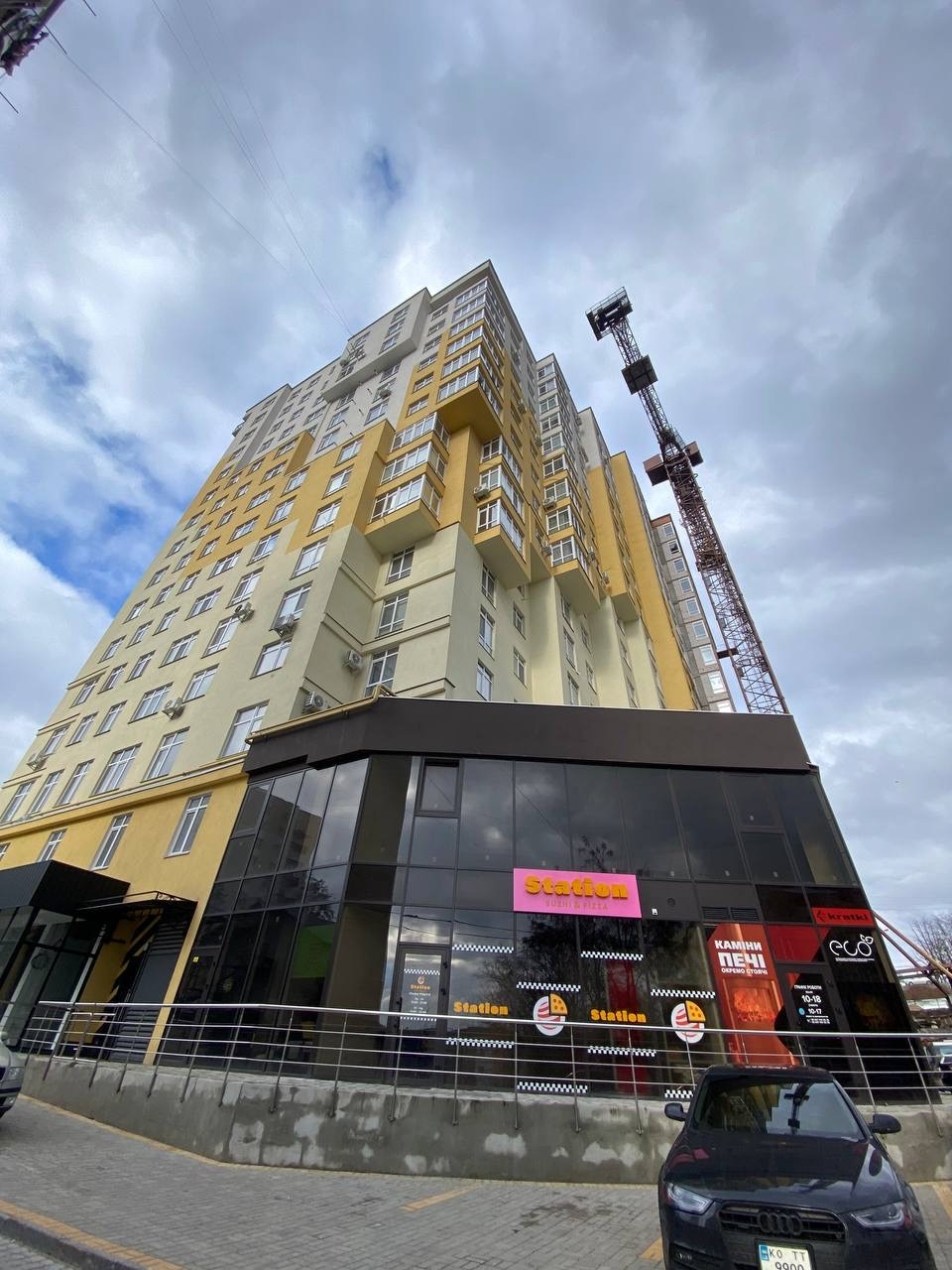 Продаж 1-кімнатної квартири 57 м², Свободи вул., 12Б