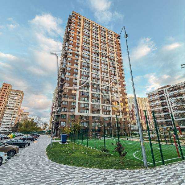 Продажа 3-комнатной квартиры 83 м², Александра Олеся ул., 2В