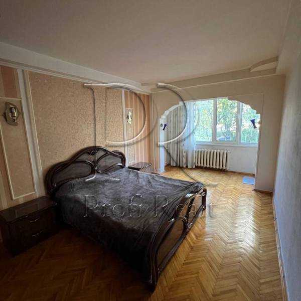 Продажа 2-комнатной квартиры 47 м², Героев Сталинграда просп., 11Б