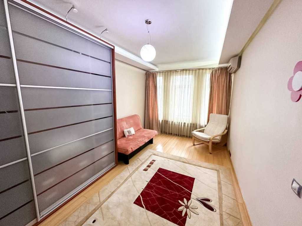 Продаж 3-кімнатної квартири 95 м², Паньківська, 27/78