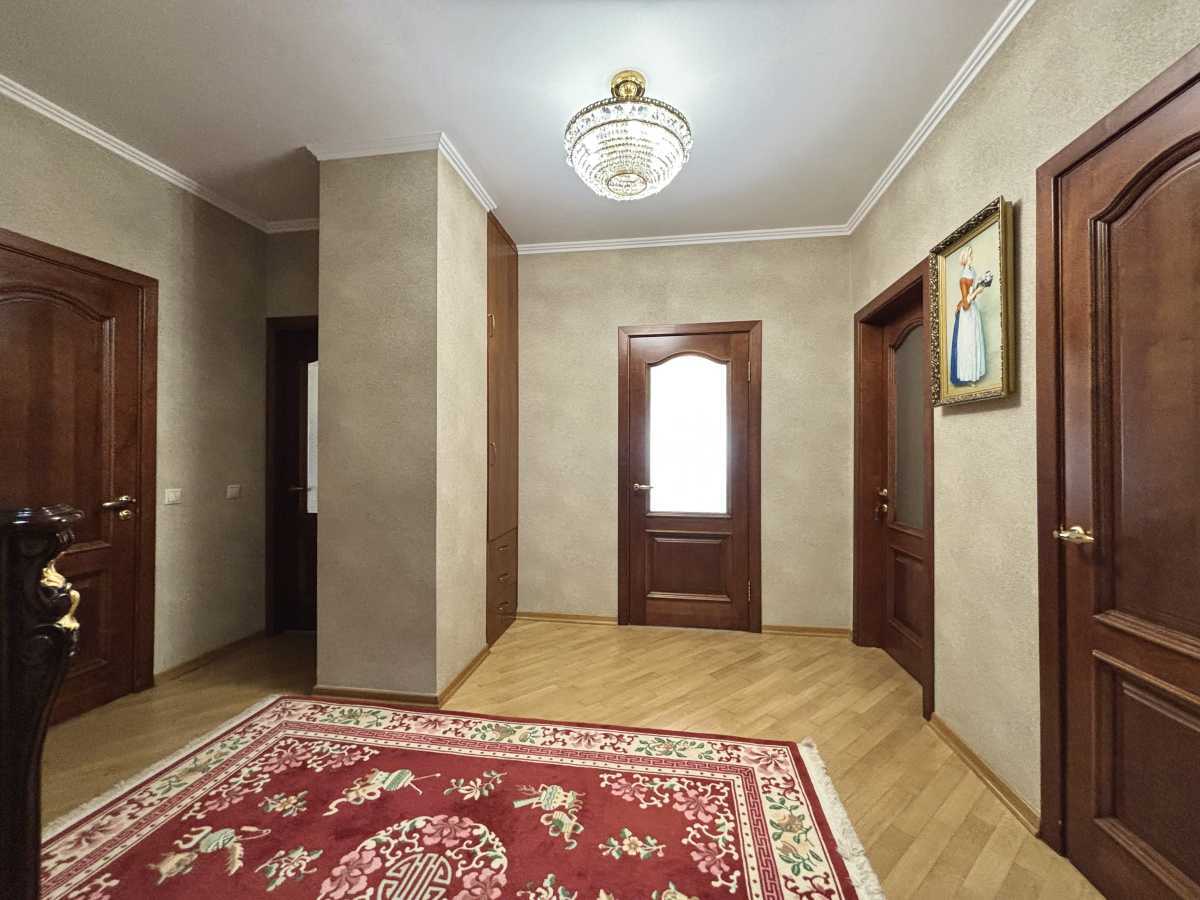 Продаж 2-кімнатної квартири 69 м², Юрія Шумського вул., 1А