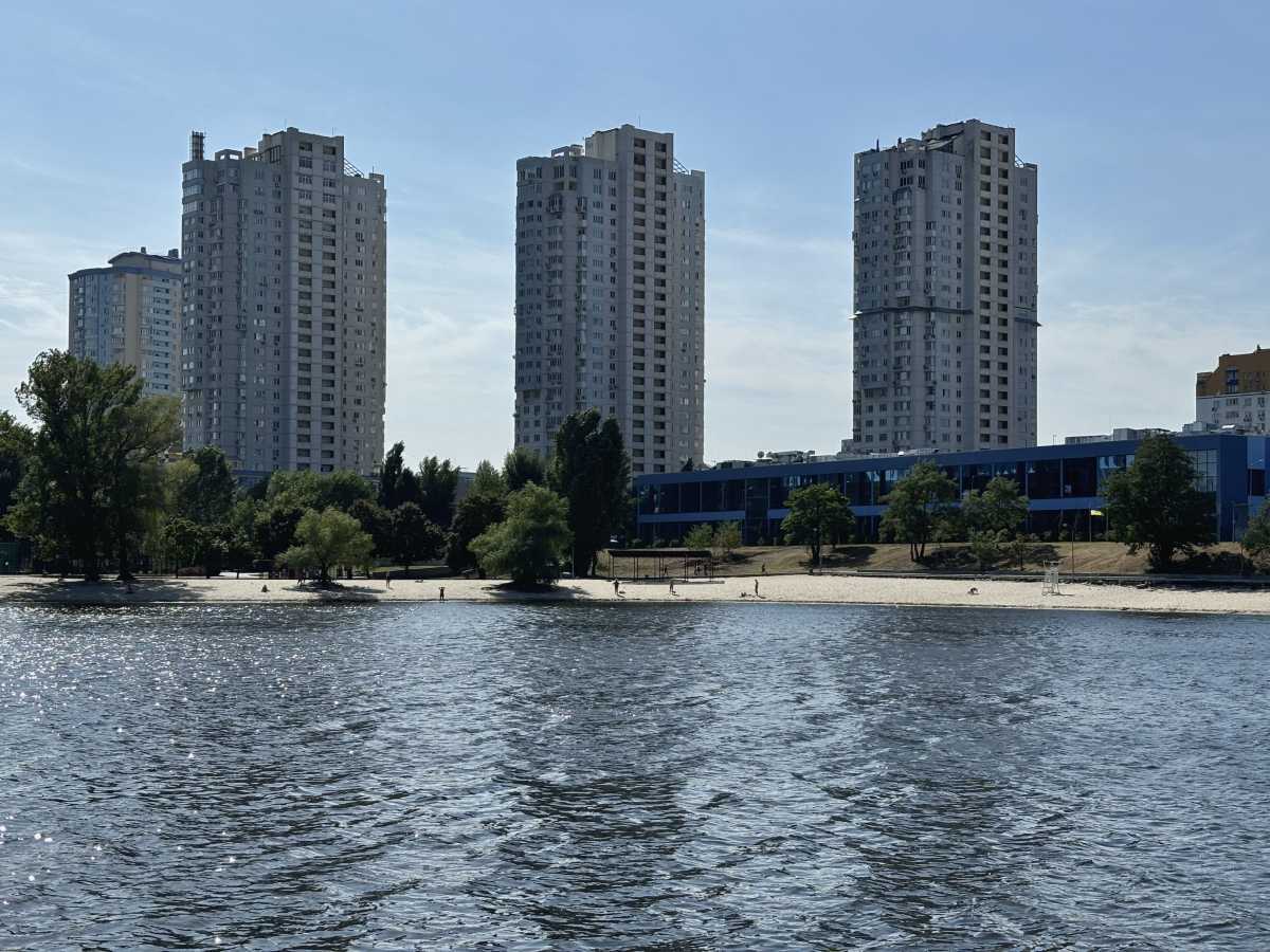 Продаж 2-кімнатної квартири 69 м², Юрія Шумського вул., 1А