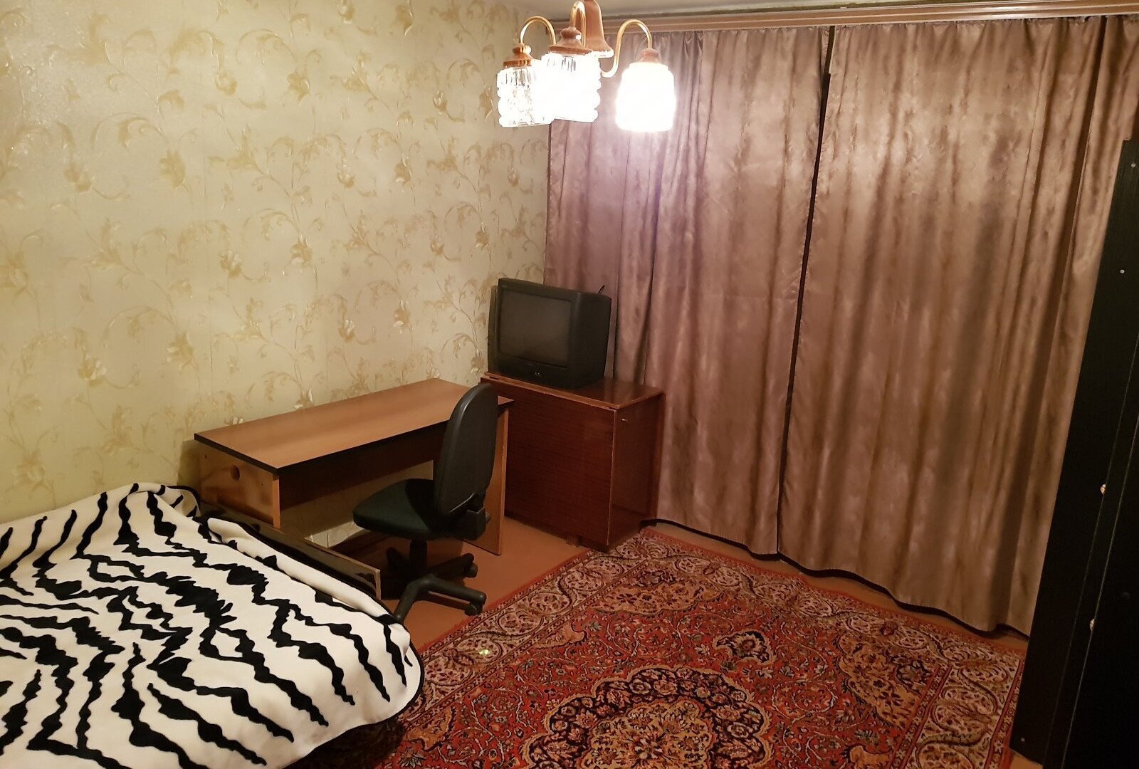 Продаж 2-кімнатної квартири 56 м²