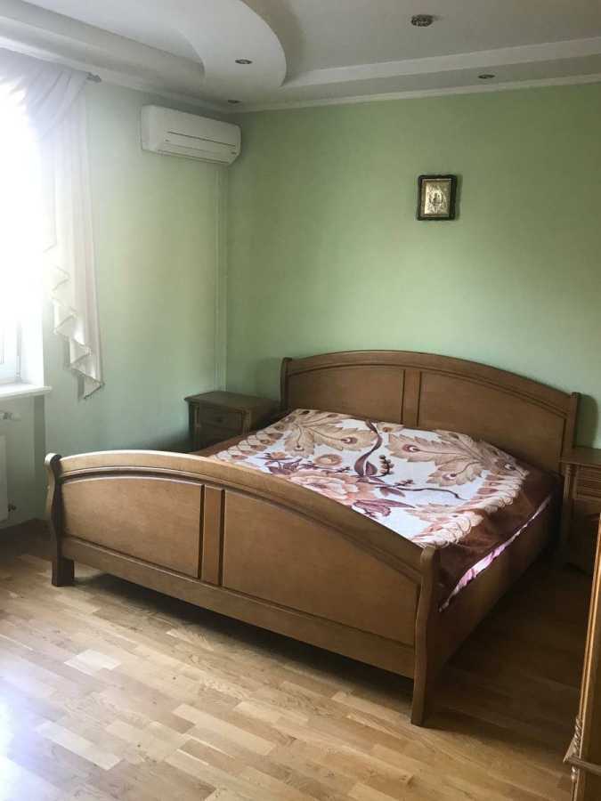 Продажа дома 400 м², Центральная ул.