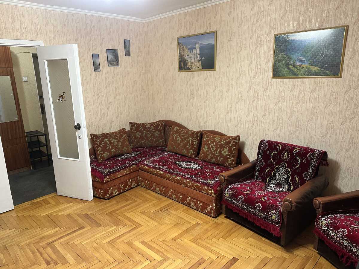 Оренда 2-кімнатної квартири 50 м², Симиренка вул., 31