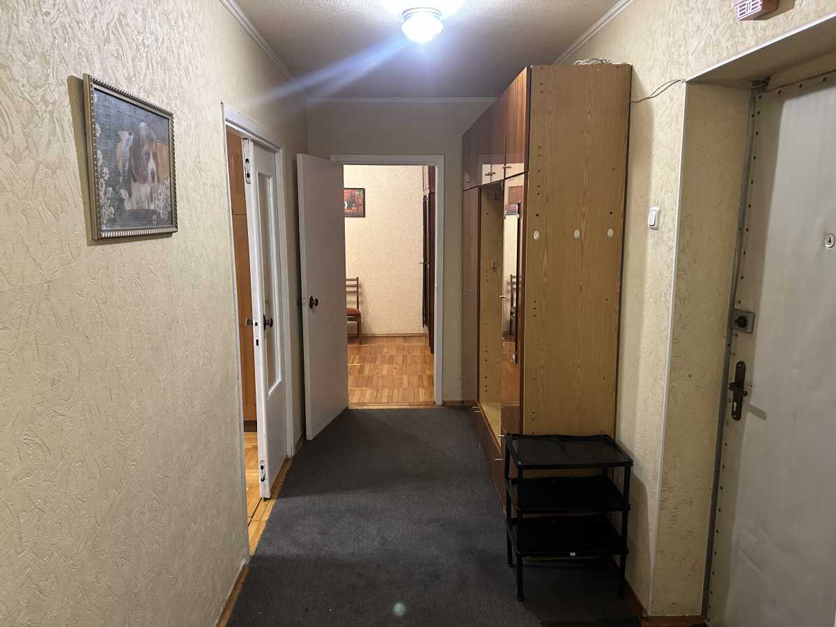 Оренда 2-кімнатної квартири 50 м², Симиренка вул., 31