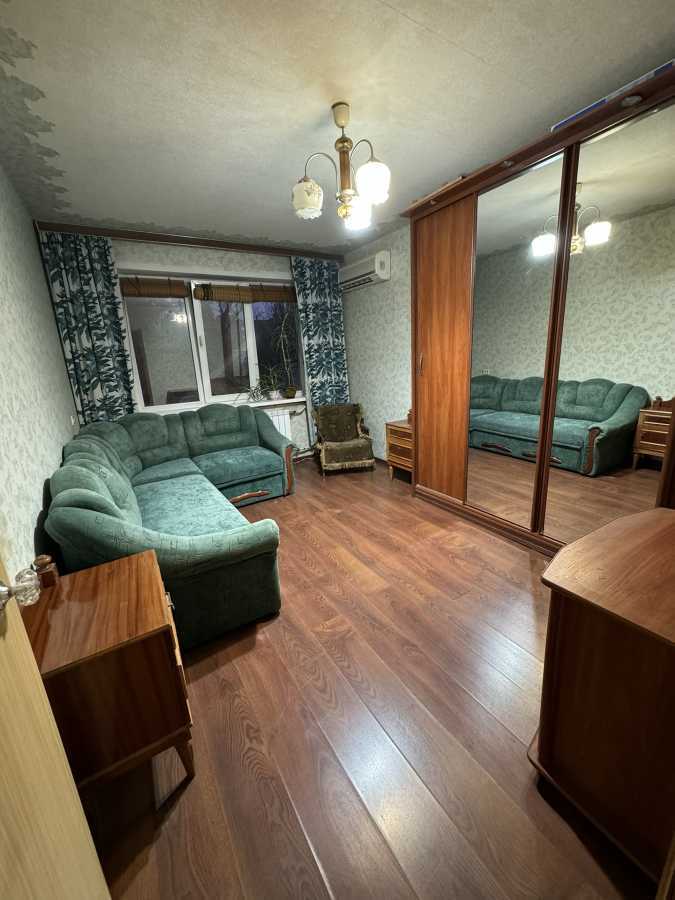 Аренда 3-комнатной квартиры 68 м², Симиренко ул., 5