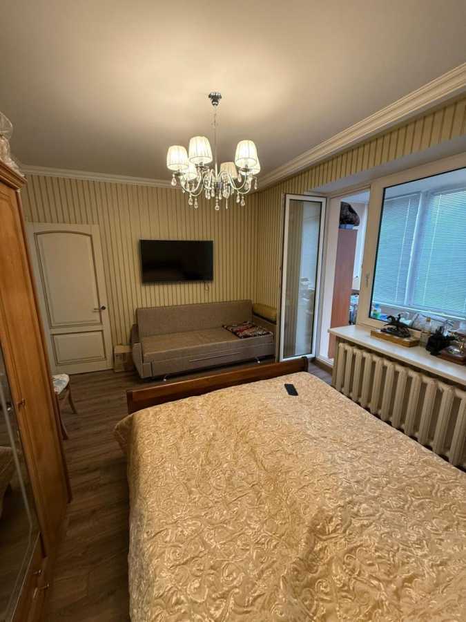 Продаж 3-кімнатної квартири 95 м², Тургенівська вул., 52/58