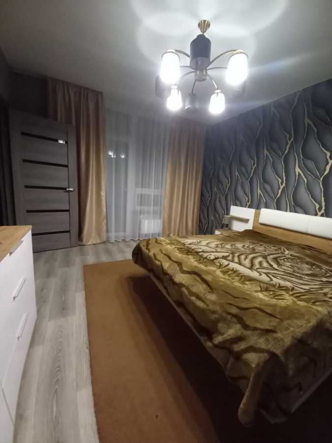 Продаж 1-кімнатної квартири 54 м², Квітки Цісик вул., 32